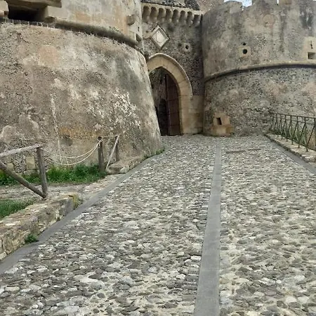 La Casa Di Nonna Carmelina * Milazzo